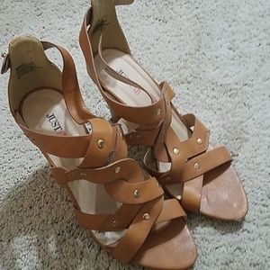 JustFab wedges size 10